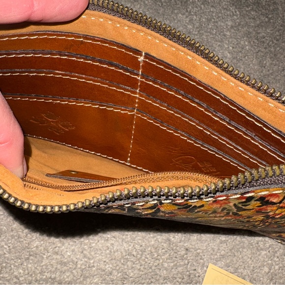 Patricia Nash Tan Leather Wallet/Clutch NWOT - Picture 7 of 7